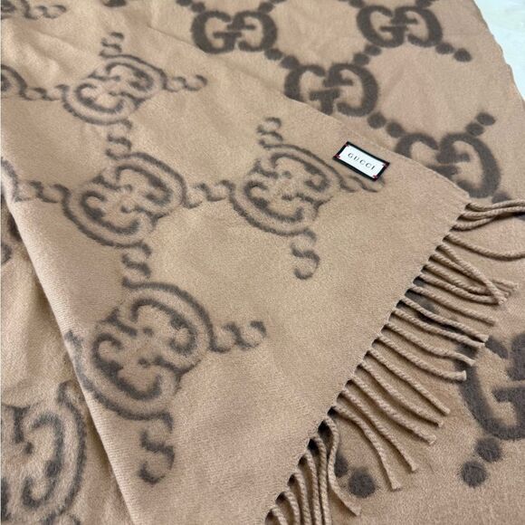 Gucci Wool/Silk Gimire Jumbo Gg Large Logo Fringe Scarf 675876 - Picture 8 of 9